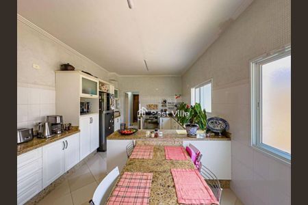 Casa à venda com 419m², 4 quartos e 4 vagas