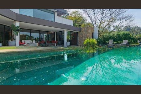 Casa à venda com 692m², 4 quartos e 6 vagas