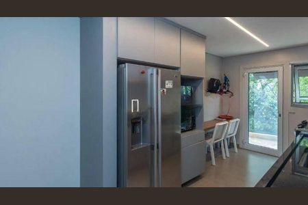 Casa à venda com 692m², 4 quartos e 6 vagas