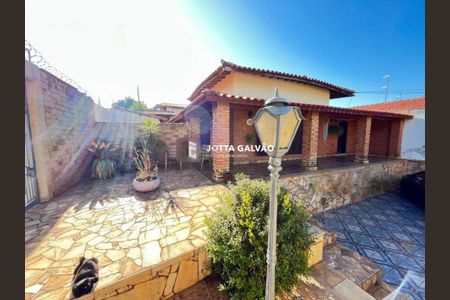 Casa à venda com 3 quartos, 207m² em Jardim do Lago, Campinas