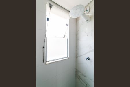 Banheiro de kitnet/studio para alugar com 1 quarto, 40m² em São Pedro, Belo Horizonte