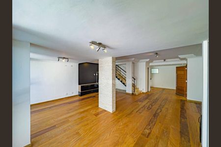 Casa à venda com 3 quartos, 165m² em Tamboré, Santana de Parnaíba