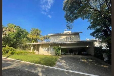 Casa à venda com 555m², 4 quartos e 3 vagas