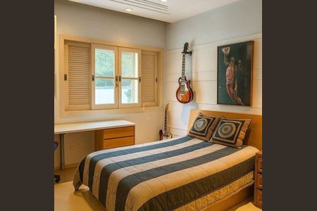 Casa à venda com 555m², 4 quartos e 3 vagas