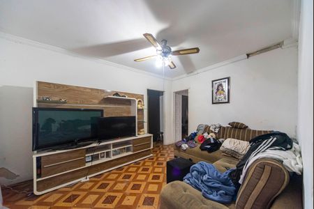 Casa à venda com 250m², 4 quartos e 3 vagas Casa à venda com 250m², 4 quartos e 3 vagasSala