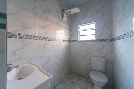 Casa à venda com 250m², 4 quartos e 3 vagas Casa à venda com 250m², 4 quartos e 3 vagasBanheiro Casa 3