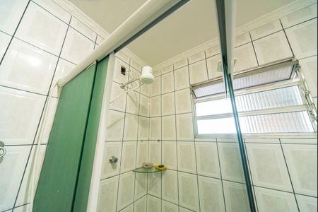 Banheiro  de casa à venda com 4 quartos, 250m² em Vila Humaita, Santo André