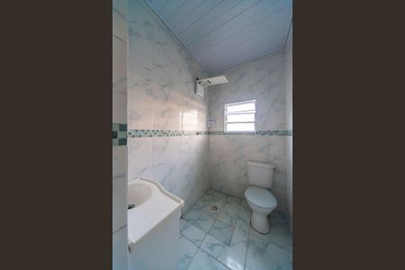 Casa à venda com 250m², 4 quartos e 3 vagas Casa à venda com 250m², 4 quartos e 3 vagasBanheiro Casa 3