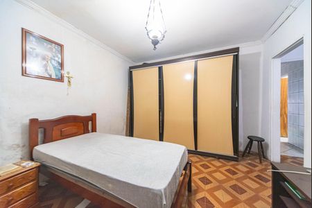 Casa à venda com 250m², 4 quartos e 3 vagas Casa à venda com 250m², 4 quartos e 3 vagasQuarto 1