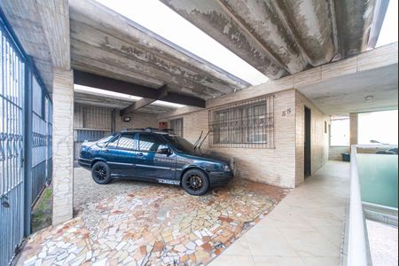 Casa à venda com 250m², 4 quartos e 3 vagas Casa à venda com 250m², 4 quartos e 3 vagasGaragem