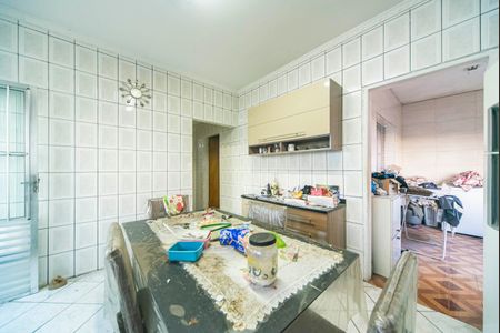 Casa à venda com 250m², 4 quartos e 3 vagas Casa à venda com 250m², 4 quartos e 3 vagasCozinha