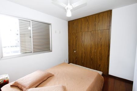 Apartamento à venda com 240m², 3 quartos e 2 vagasQuarto 3 - Suíte
