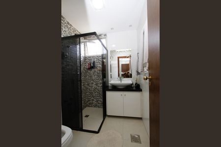 Apartamento à venda com 240m², 3 quartos e 2 vagasBanheiro Social