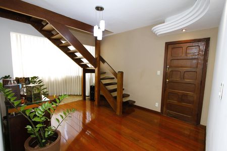 Sala de apartamento à venda com 3 quartos, 240m² em Buritis, Belo Horizonte