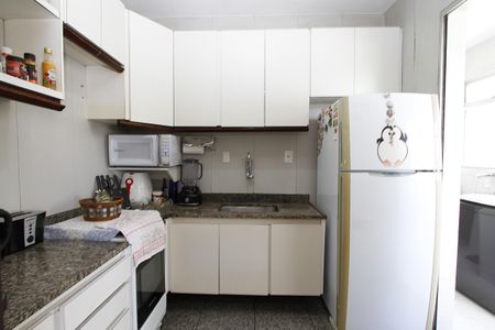 Apartamento à venda com 240m², 3 quartos e 2 vagasCozinha