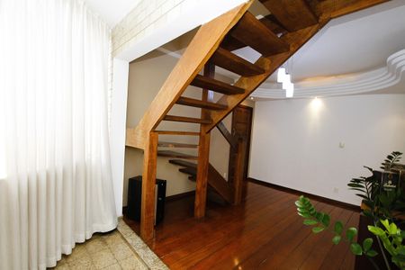 Apartamento à venda com 240m², 3 quartos e 2 vagasSala