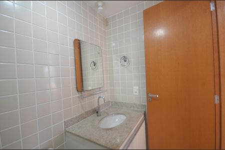 Apartamento para alugar com 55m², 2 quartos e 1 vagaBanheiro Social