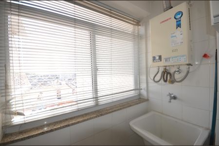 Apartamento para alugar com 55m², 2 quartos e 1 vagaÁrea de Serviço