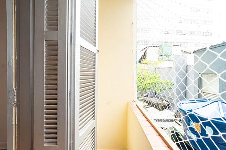 Sacada do Quarto 1 de apartamento para alugar com 2 quartos, 80m² em Bela Vista, São Paulo