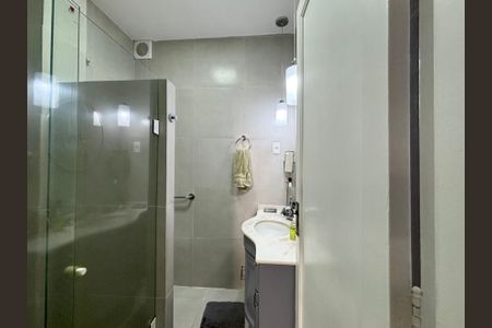 Apartamento à venda com 144m², 3 quartos e sem vagaBanheiro social