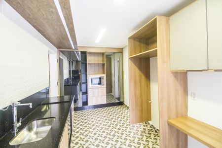 Apartamento à venda com 225m², 3 quartos e 4 vagas Apartamento à venda com 225m², 3 quartos e 4 vagasCozinha