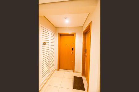 Apartamento à venda com 225m², 3 quartos e 4 vagas Apartamento à venda com 225m², 3 quartos e 4 vagasEntrada