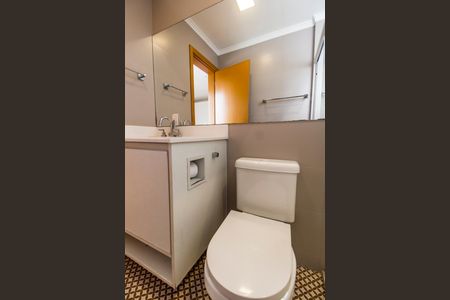 Apartamento à venda com 225m², 3 quartos e 4 vagas Apartamento à venda com 225m², 3 quartos e 4 vagasBanheiro da Suíte