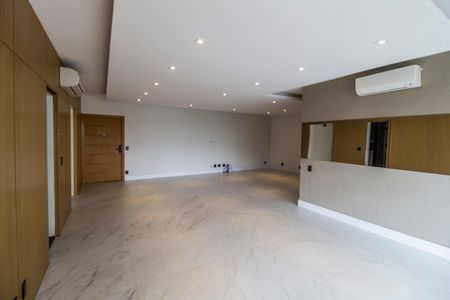 Sala  de apartamento à venda com 3 quartos, 225m² em Centro Empresarial Tamboré, Santana de Parnaíba