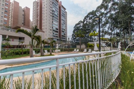 Apartamento à venda com 225m², 3 quartos e 4 vagasPiscina