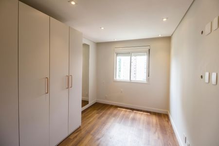 Apartamento à venda com 225m², 3 quartos e 4 vagas Apartamento à venda com 225m², 3 quartos e 4 vagasSuíte 3