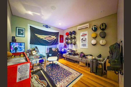 Casa à venda com 4 quartos, 450m² em Centro Comercial Jubran, Barueri