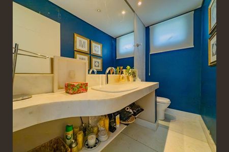 Casa à venda com 450m², 4 quartos e 4 vagas