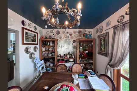 Casa de condomínio à venda com 320m², 1 quarto e 3 vagas Casa de condomínio à venda com 320m², 1 quarto e 3 vagasSala