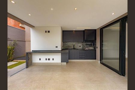 Casa à venda com 345m², 4 quartos e 4 vagas