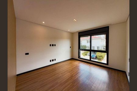 Casa à venda com 345m², 4 quartos e 4 vagas