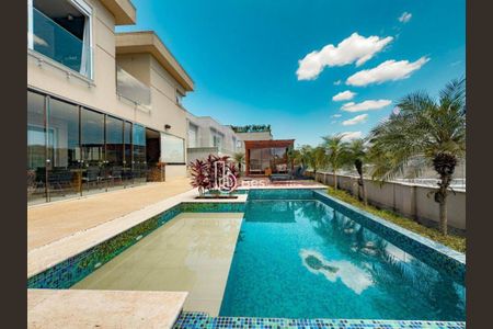 Casa à venda com 700m², 4 quartos e 7 vagas