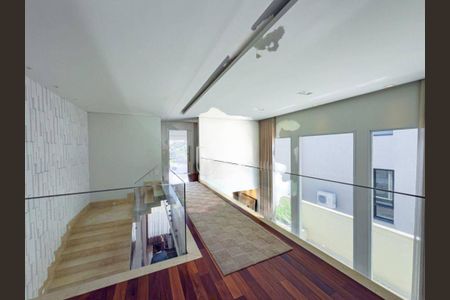 Casa à venda com 700m², 4 quartos e 7 vagas