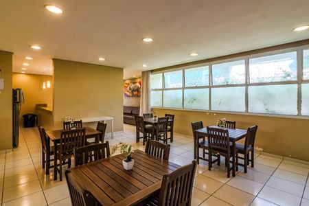 Apartamento à venda com 54m², 2 quartos e 1 vagaFoto 54