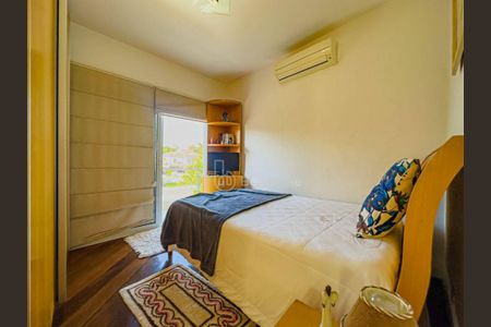 Casa à venda com 3 quartos, 300m² em Residencial Onze (Alphaville), Santana de Parnaíba