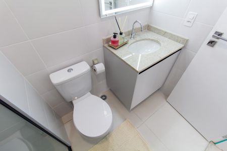 Apartamento para alugar com 49m², 2 quartos e 1 vaga Apartamento para alugar com 49m², 2 quartos e 1 vagaBanheiro social