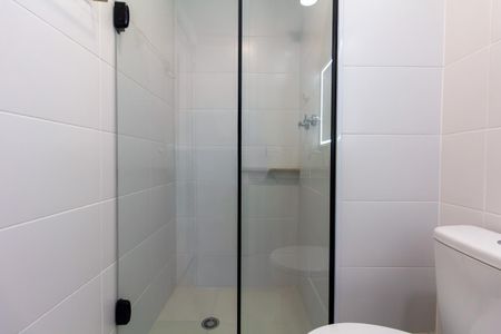 Apartamento para alugar com 49m², 2 quartos e 1 vaga Apartamento para alugar com 49m², 2 quartos e 1 vagaBanheiro social