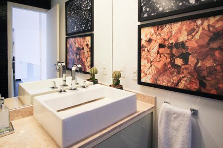 Apartamento para alugar com 90m², 2 quartos e 2 vagas Apartamento para alugar com 90m², 2 quartos e 2 vagasBanheiro da Suíte 2