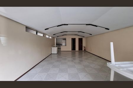 Apartamento à venda com 285m², 4 quartos e 1 vaga Apartamento à venda com 285m², 4 quartos e 1 vagaÁrea comum - Salão de festas