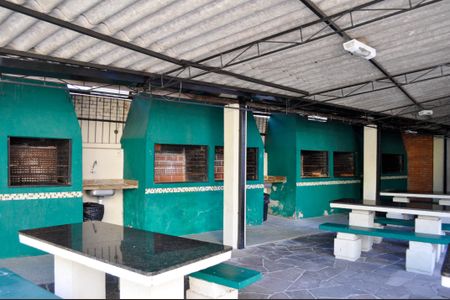 Apartamento para alugar com 70m², 2 quartos e sem vagaÁrea comum - Churrasqueira