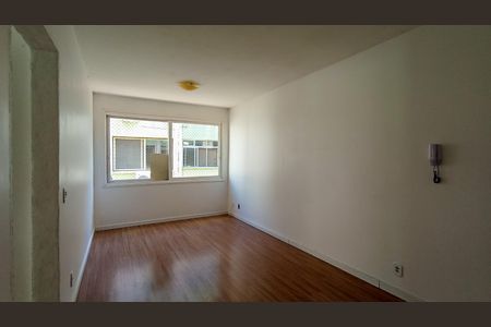 Sala  de apartamento para alugar com 2 quartos, 70m² em Teresópolis, Porto Alegre