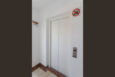 Apartamento à venda com 44m², 2 quartos e 1 vagaÁrea  Comum - Elevador 