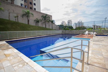 Apartamento à venda com 40m², 2 quartos e 1 vaga Apartamento à venda com 40m², 2 quartos e 1 vagaPiscina