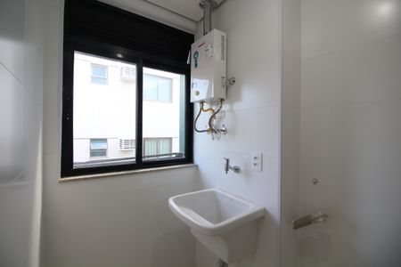 Apartamento para alugar com 80m², 2 quartos e 1 vagaÁrea de Serviço