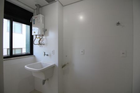 Apartamento para alugar com 80m², 2 quartos e 1 vagaÁrea de Serviço