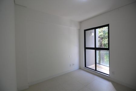 Quarto 1 de apartamento para alugar com 2 quartos, 80m² em Freguesia (Jacarepaguá), Rio de Janeiro